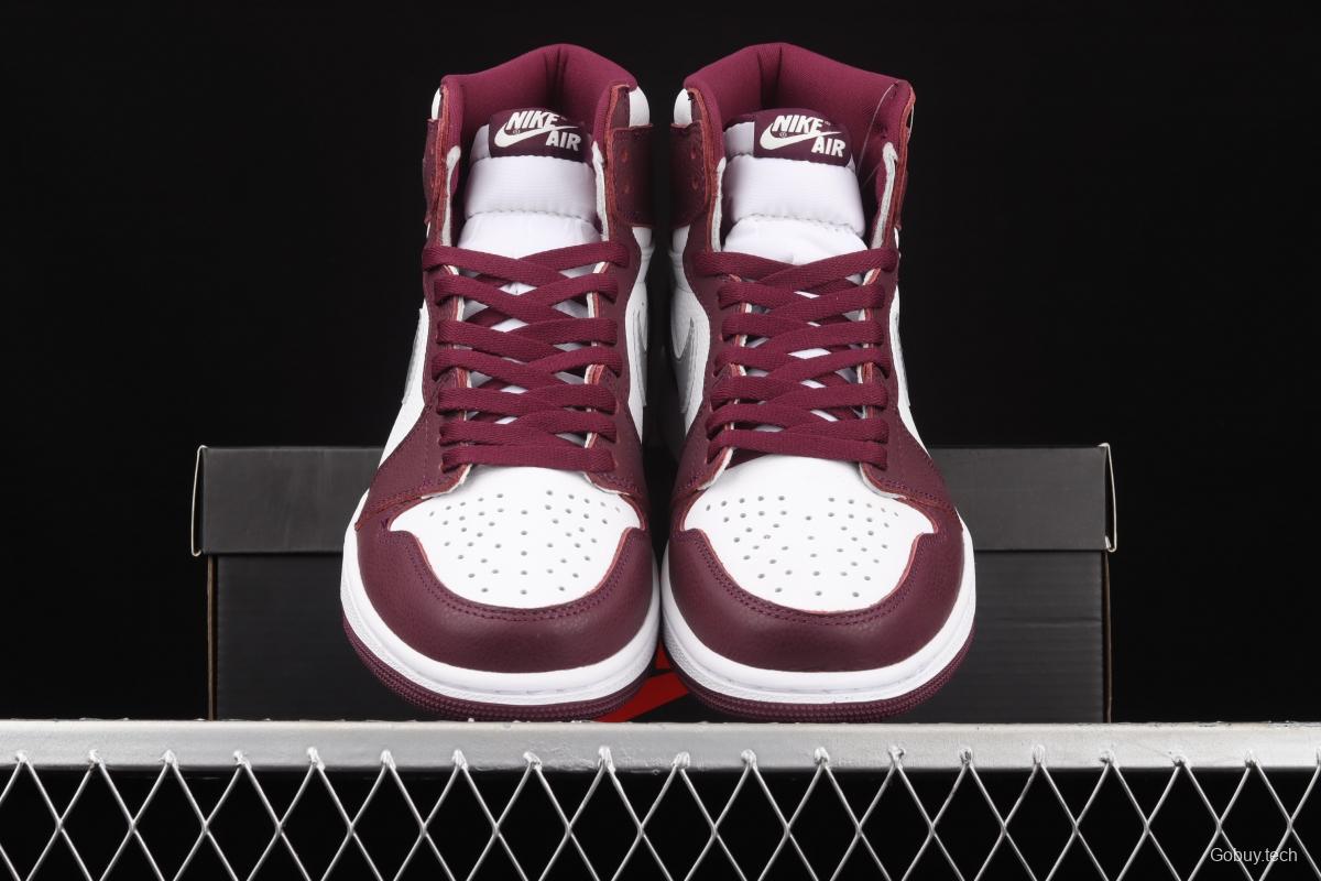 Air Jordan 1 Retro High OG Bordeaux Bordeaux burgundy high top basketball shoes 555088-611