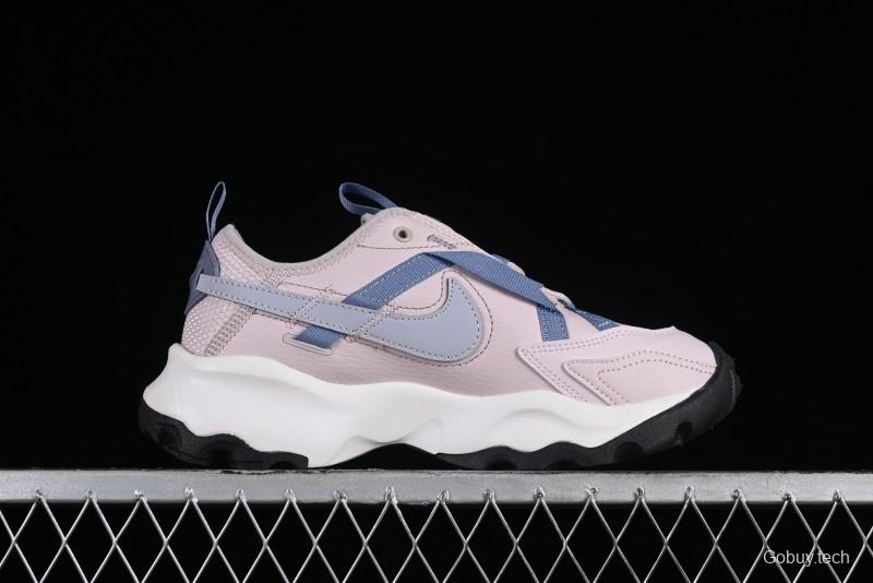 Nike TC 7900 Retro Chunky Dad Shoes with Reflective Swoosh and Cushioned Foam Sole - DD9682-002