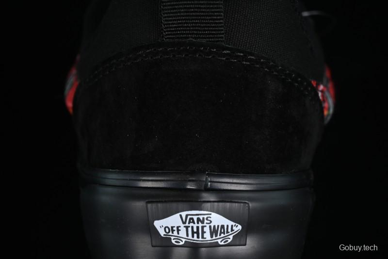 Vans Classics Knu Skool Retro Sneakers with Enlarged Toe and Thickened Trim - VN0009QC3N6