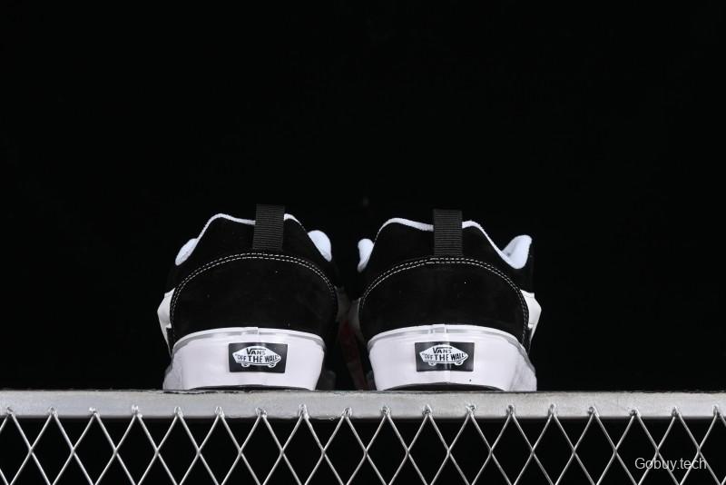 Vans Classics Knu Skool Retro Sneakers in Black & White - VN0AUAK375