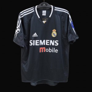 Retro 04/05 Real Madrid Third Black Jersey