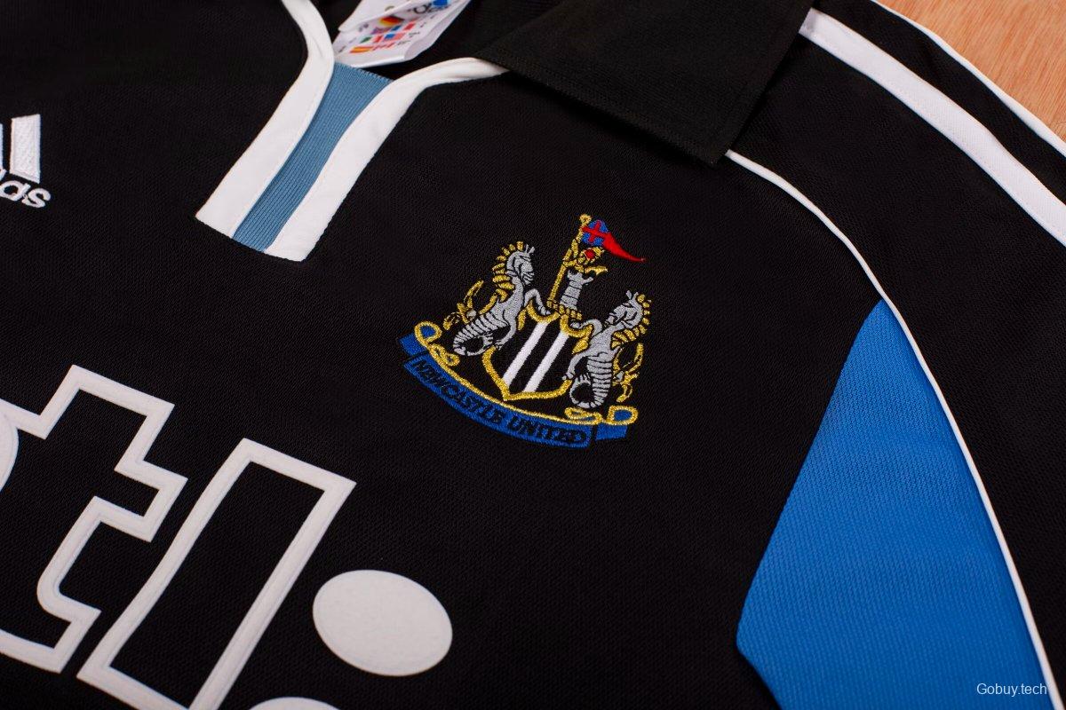 Retro 01/02 Newcastle United Away Black Jersey